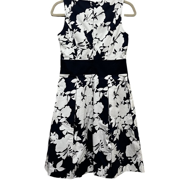 Chaps 4 Navy Blue White Floral Fit & Flare Cocktail Dress Lined O - Picture 2 of 4
